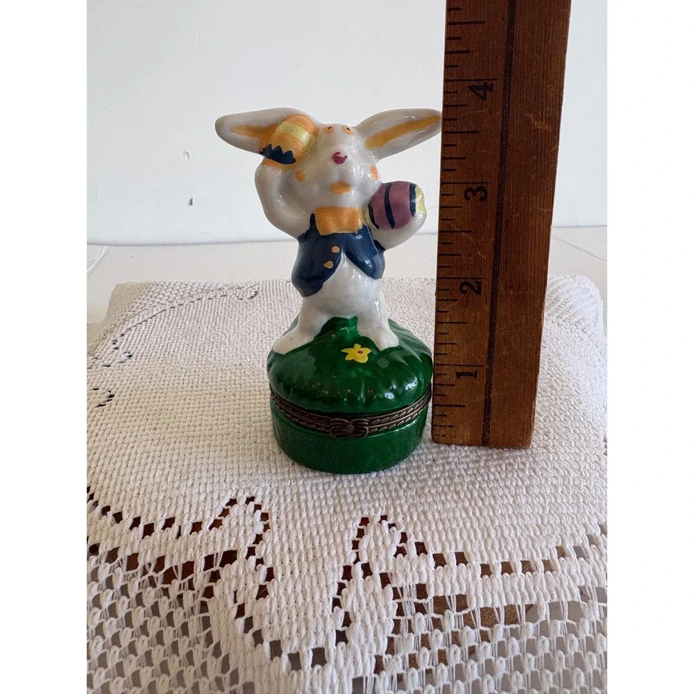 Vintage Easter Bunny Ceramic Trinket Box Hinged Rabbit with Easter Eggs 4 Inch